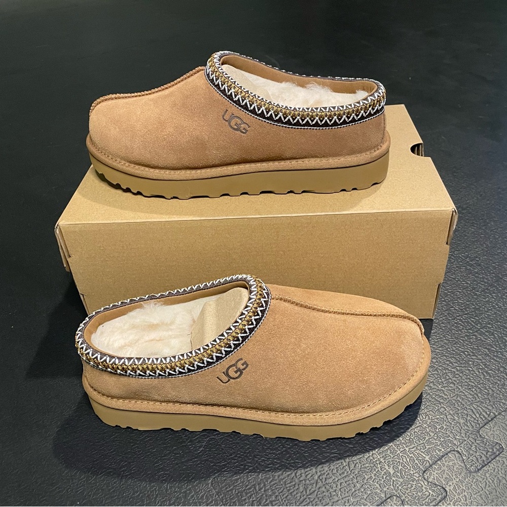 UGG Tasman II Women’s Size 9